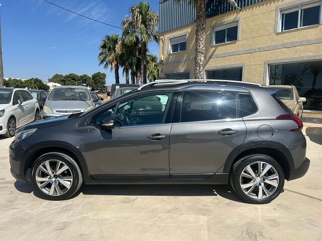 PEUGEOT 2008 ALLURE 1.2 E-THP AUTO SPANISH LHD IN SPAIN 41000 MILES SUPERB 2019